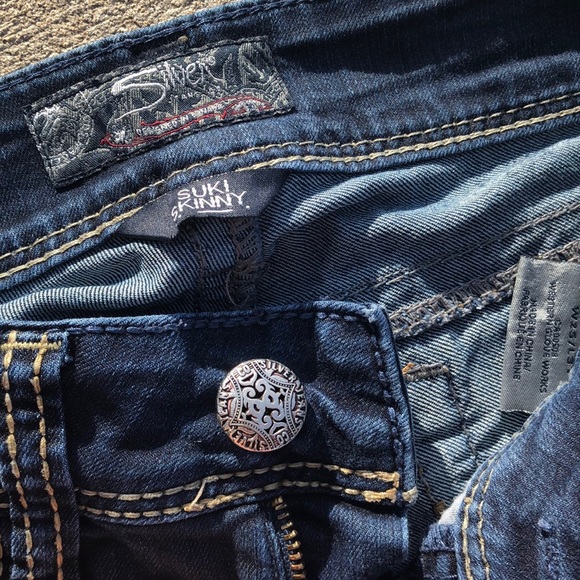 Silver Jeans - Picture 2 of 4